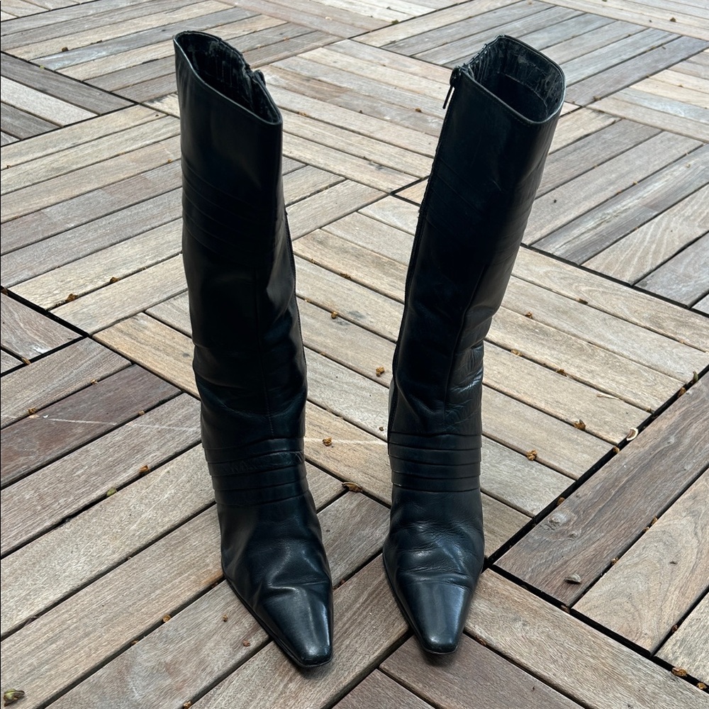 Elegant Black Leather Mid-calf Boots